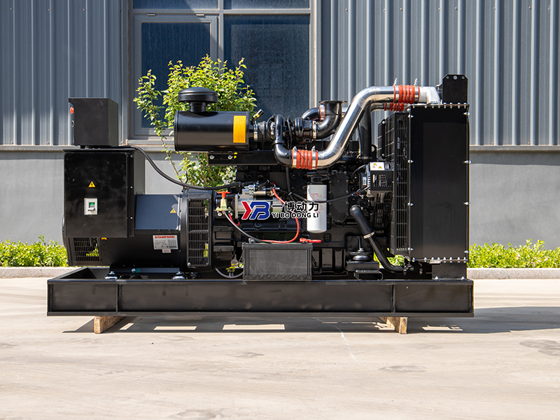 200kw Cummins generator. jpg